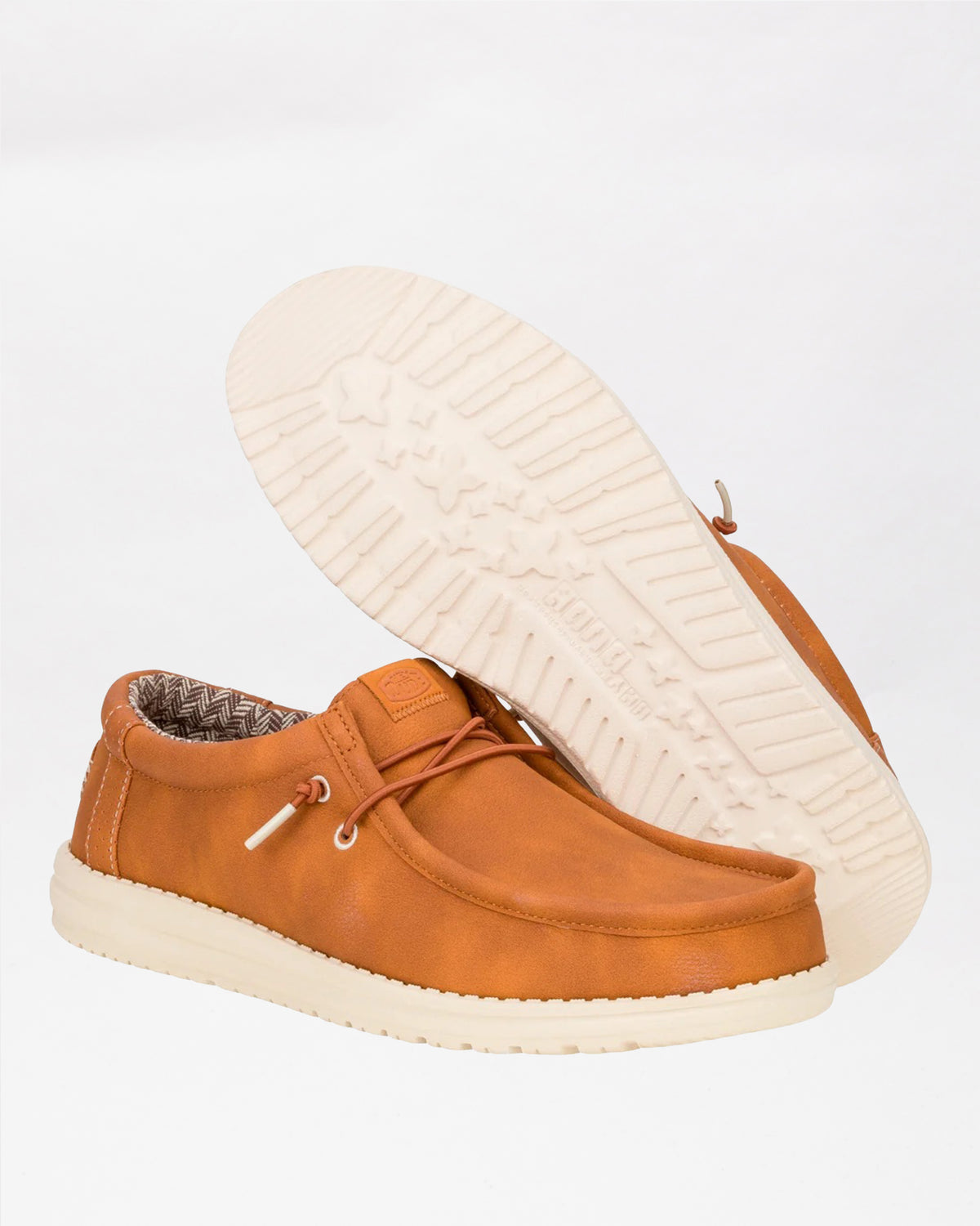 Wally Classic Tan | Hey Dude
