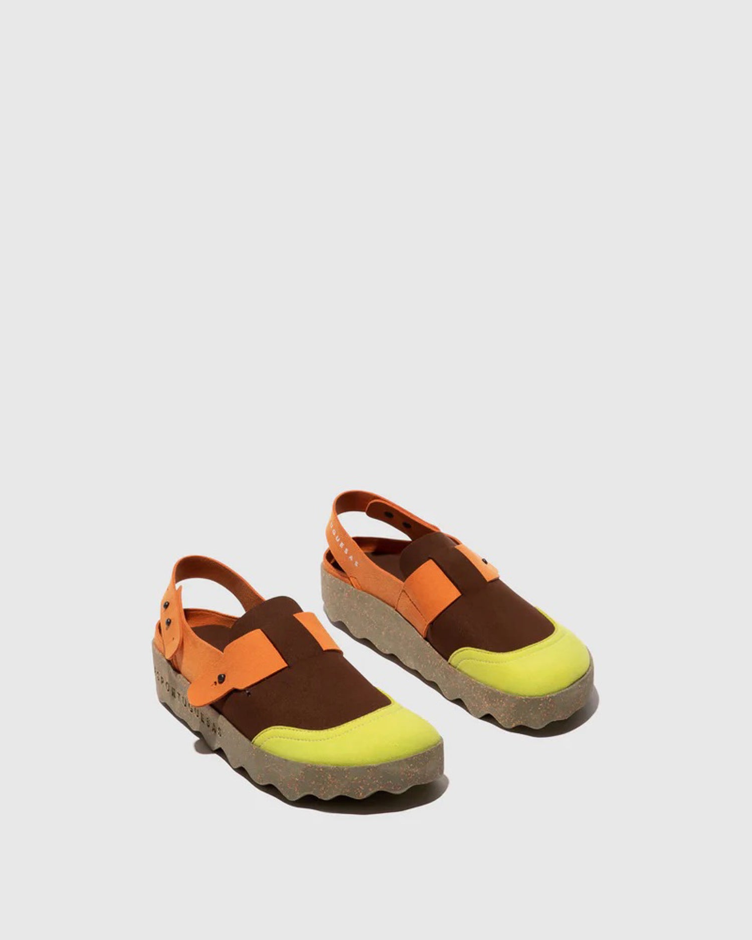 Cute L Castanho AS PORTUGUESAS