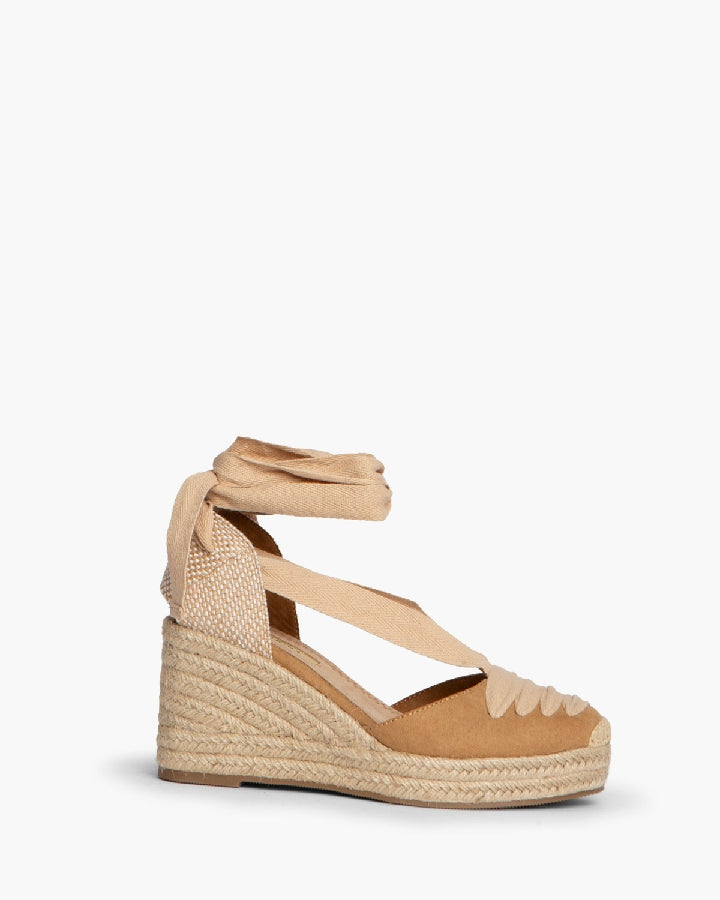 Sandálias Larissa Camel