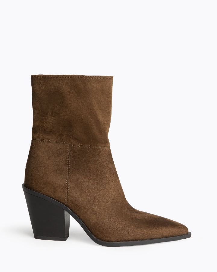 Botins Sara