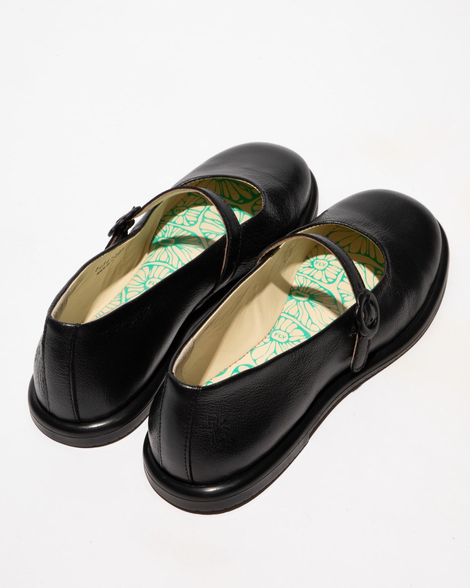 Sapato Preto DEIK412FLY London